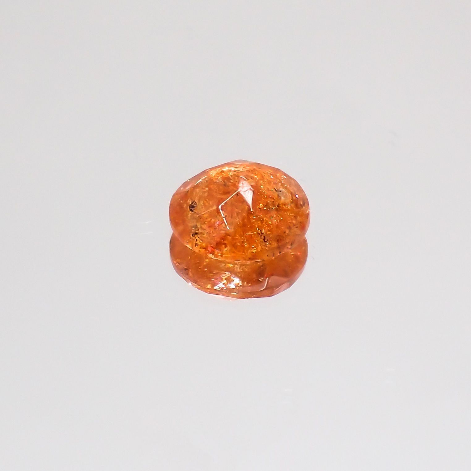 イリュージョンサンストーン(宝石名フェルドスパー) タンザニア産 1.49ct 識別済[210610867]8×7.9mm前後