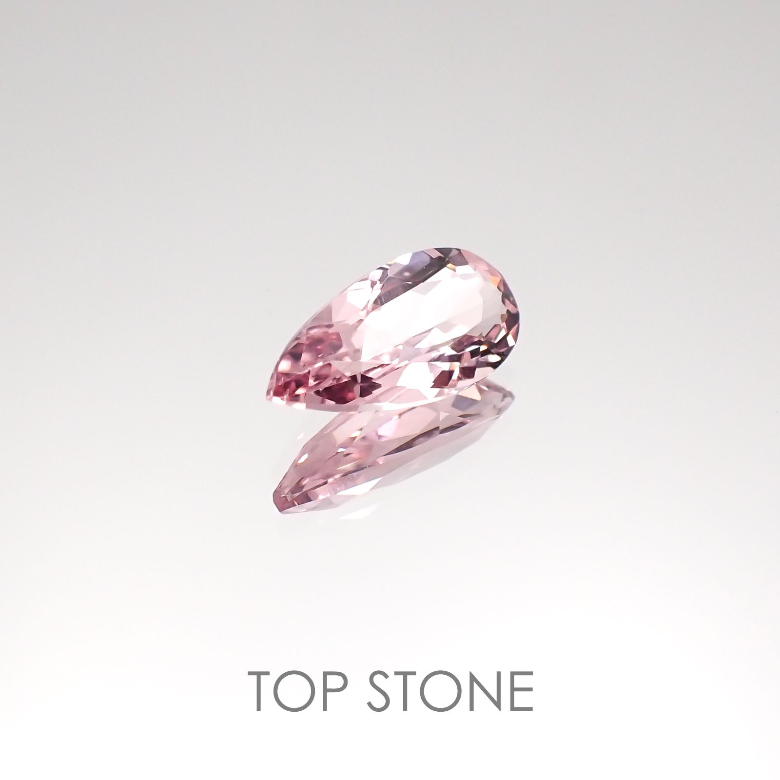 モルガナイト(宝石名モルガナイト) ナイジェリア産 0.95ct 識別済[20127415]10.2×5.2mm前後