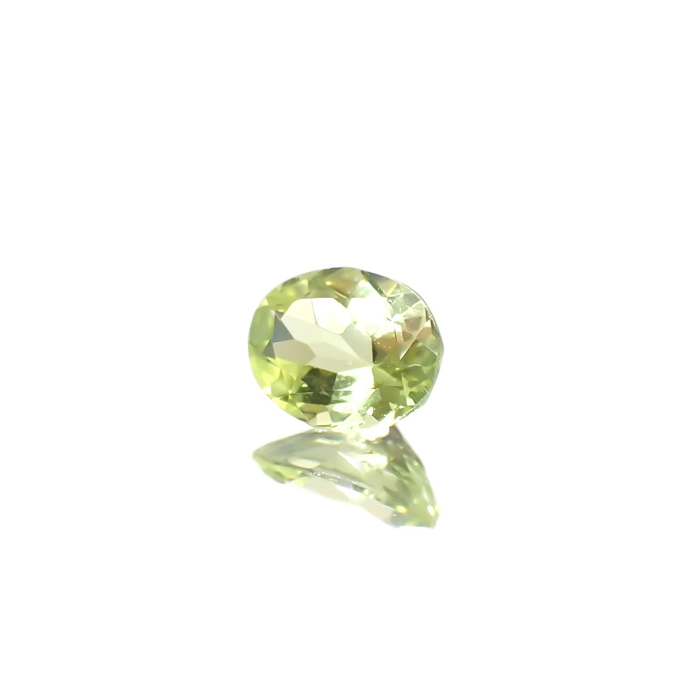パロットクリソベリル(宝石名クリソベリル)インド産 0.34ct 識別済[240627986]5x3.9mm前後