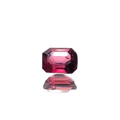 ルビー(宝石名ルビー)タンザニア産 0.28ct 識別済[240226108]3.9x2.9mm前後