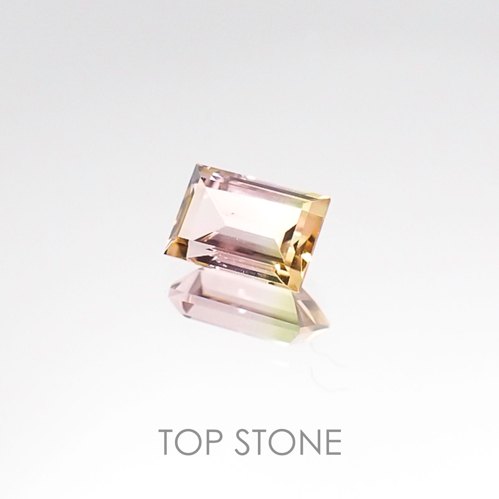 バイカラートルマリン ブラジル産 ルース 0.63ct[20106475]6×4mm前後