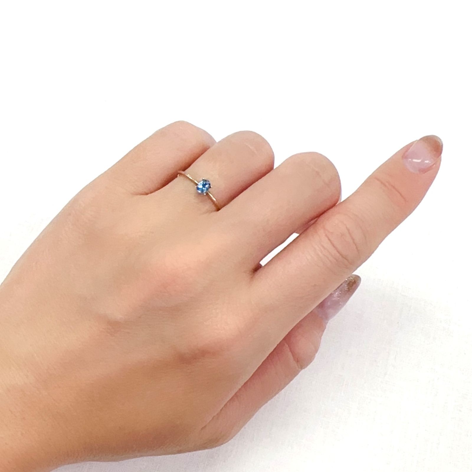 サンタマリアアクアマリン ブラジル産 0.16ct[230923517]4.1x3.1mm前後