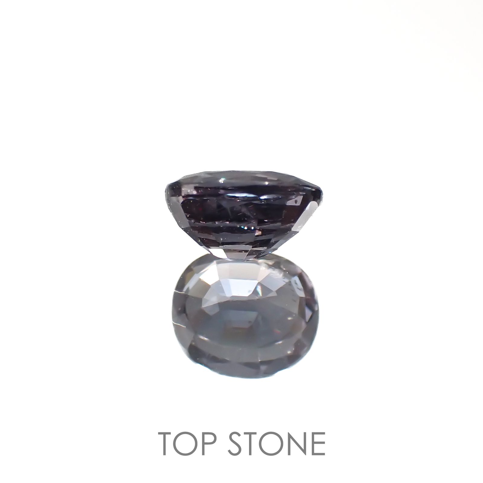 カラーチェンジガーネット アレキタイプ(宝石名ガーネット)マダガスカル・ベキリー産 1.17ct 識別済[220716945]6.5x5.7mm前後