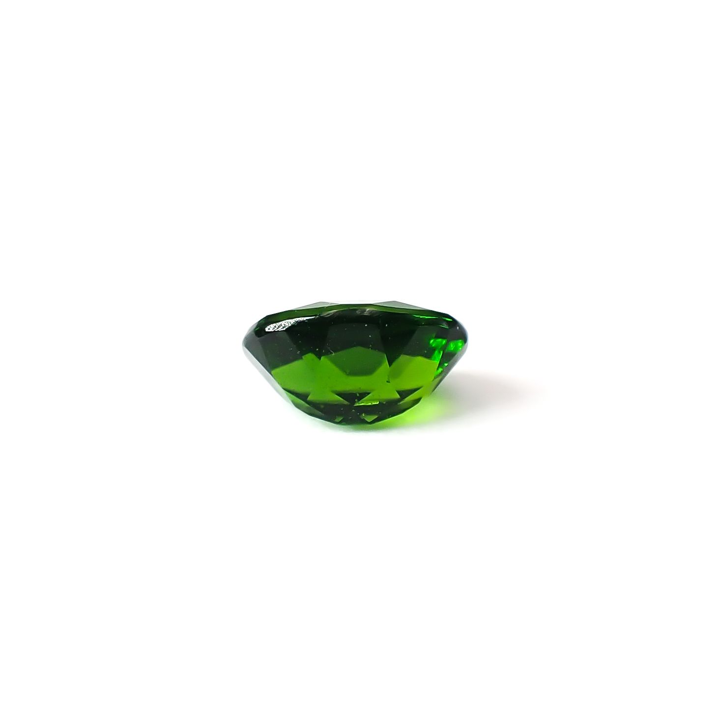 クロムダイオプサイド(宝石名クロム・ダイオプサイド)ロシア産 識別済 0.95ct / 7.1x5.1mm前後 [260432092]