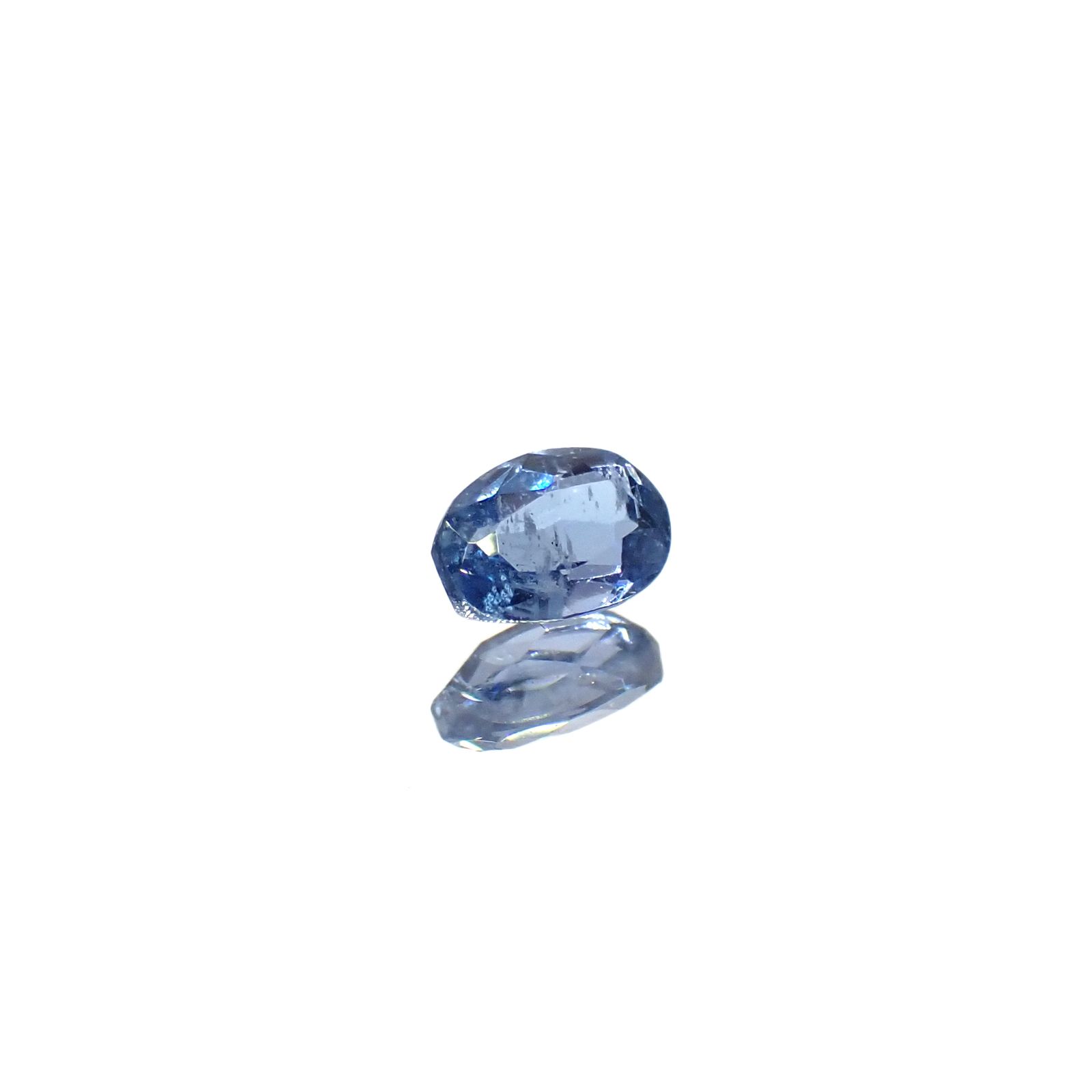 タトゥーアクアマリン ブラジル・ミナスジェライス州タトゥー鉱山産 0.16ct[240427173]4.1x2.9mm前後