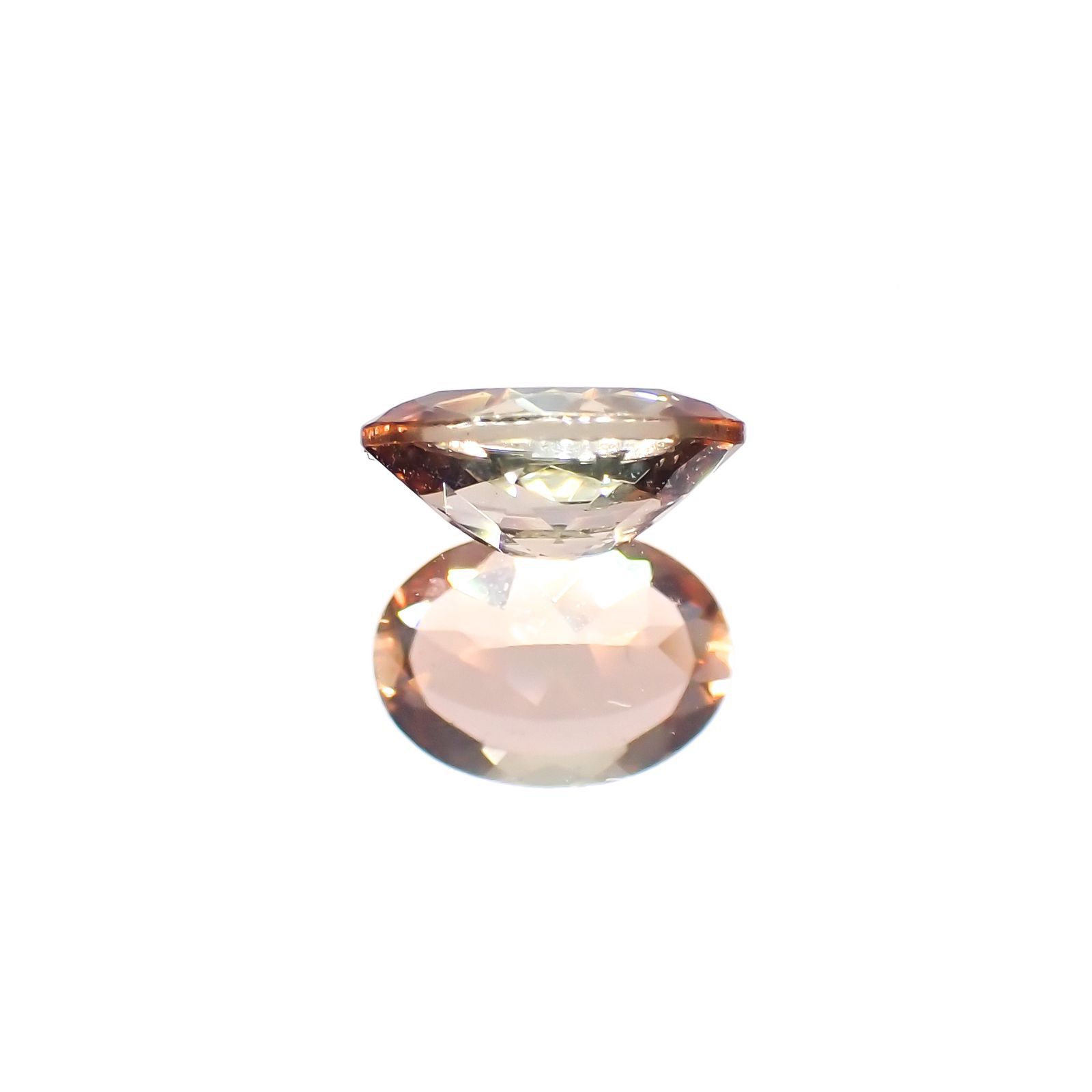 バイカラーアンダリュサイト(宝石名アンダリュサイト)スリランカ/マダガスカル産 0.73ct 識別済[220515703]7.1x5.1mm前後