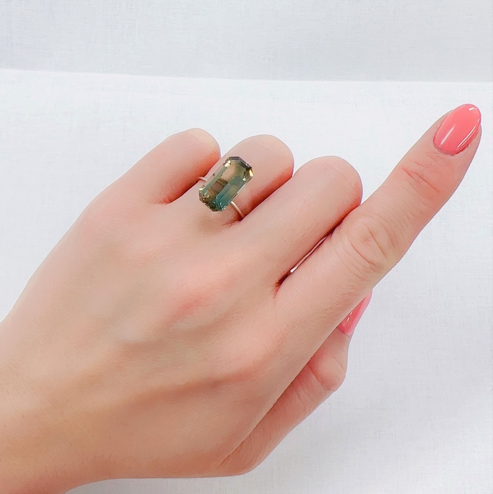 オレゴンサンストーン アメリカ・オレゴン州産 5.04ct[230320817]15x7.9mm前後