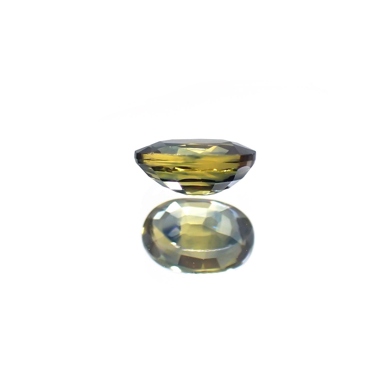 バイカラーサファイア(宝石名バイカラー・サファイア) タンザニア産 0.72ct 識別済[210711564]6.2×4.2mm前後