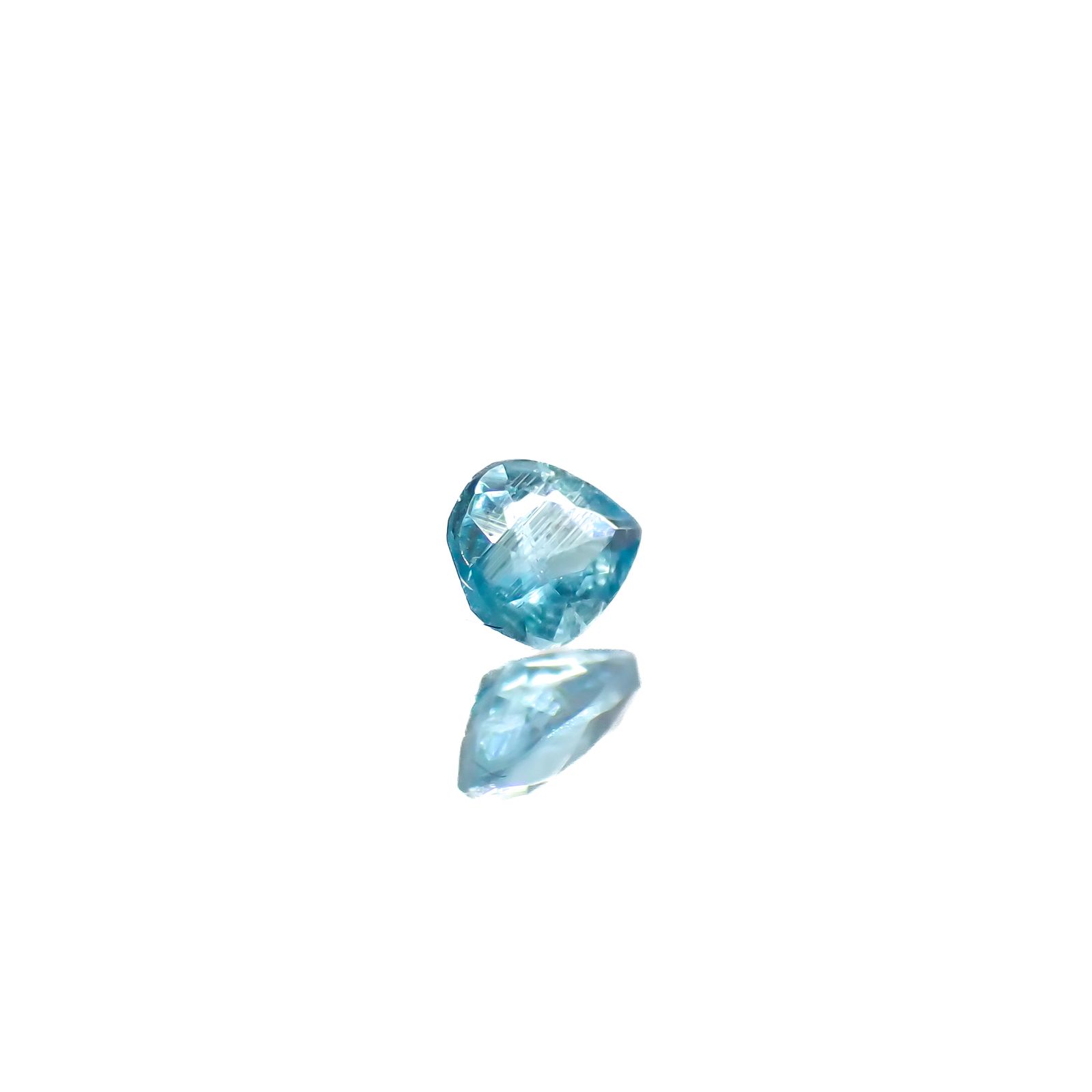 パライバトルマリン ブラジル・パライバ州バターリャ鉱山産 0.049ct[240326514]2.7x2mm前後