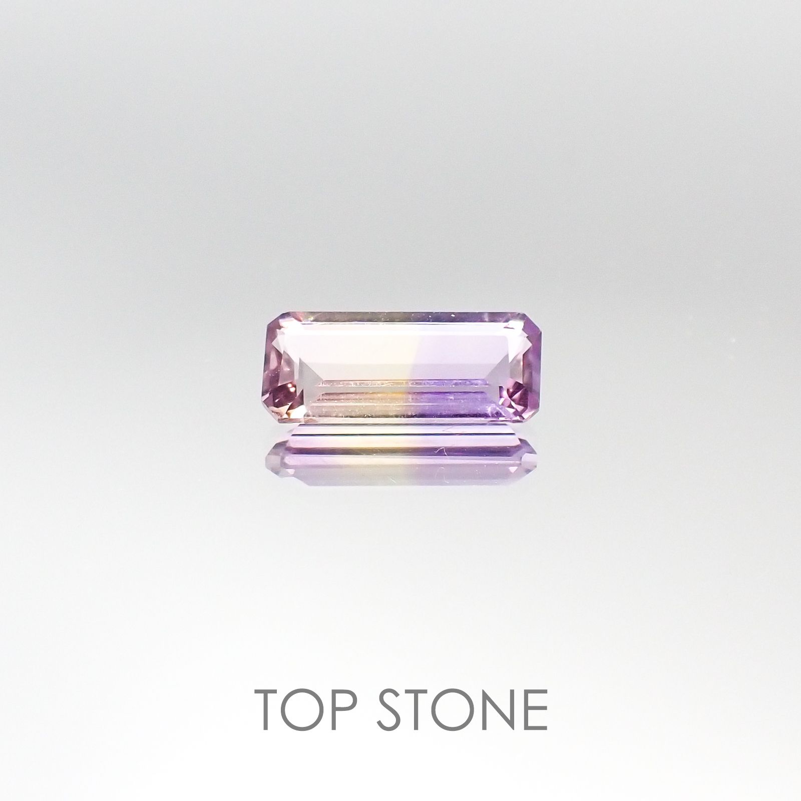 アメトリン(宝石名バイカラー・クォーツ/別名アメトリン) ボリビア産 1.79ct 識別済[20095353]12.2×5.1mm前後