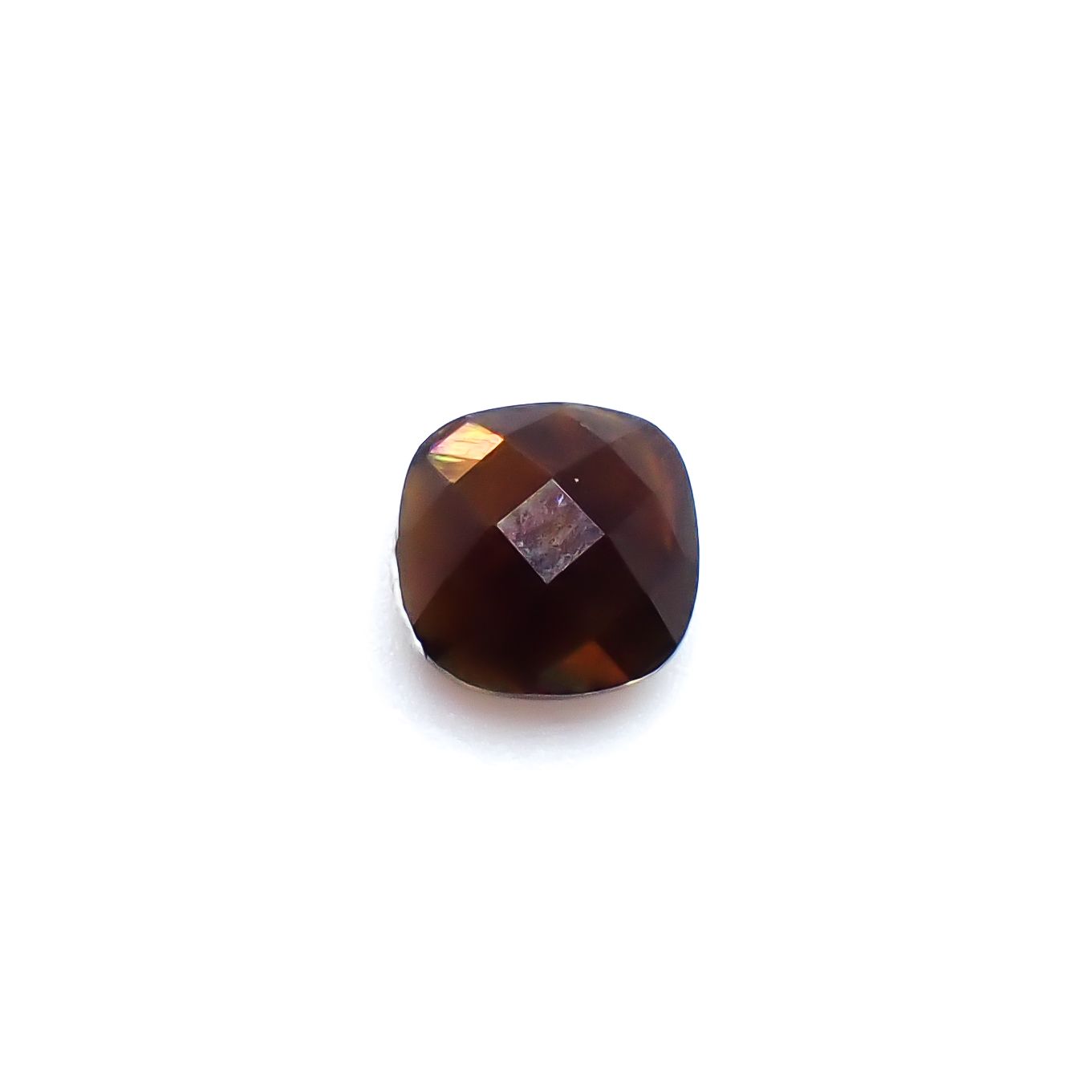 ◇リバーシブル・チェッカーカット◇レインボーガーネット 日本・奈良県産 1.66ct / 6.6x6.6mm前後 [260932922]