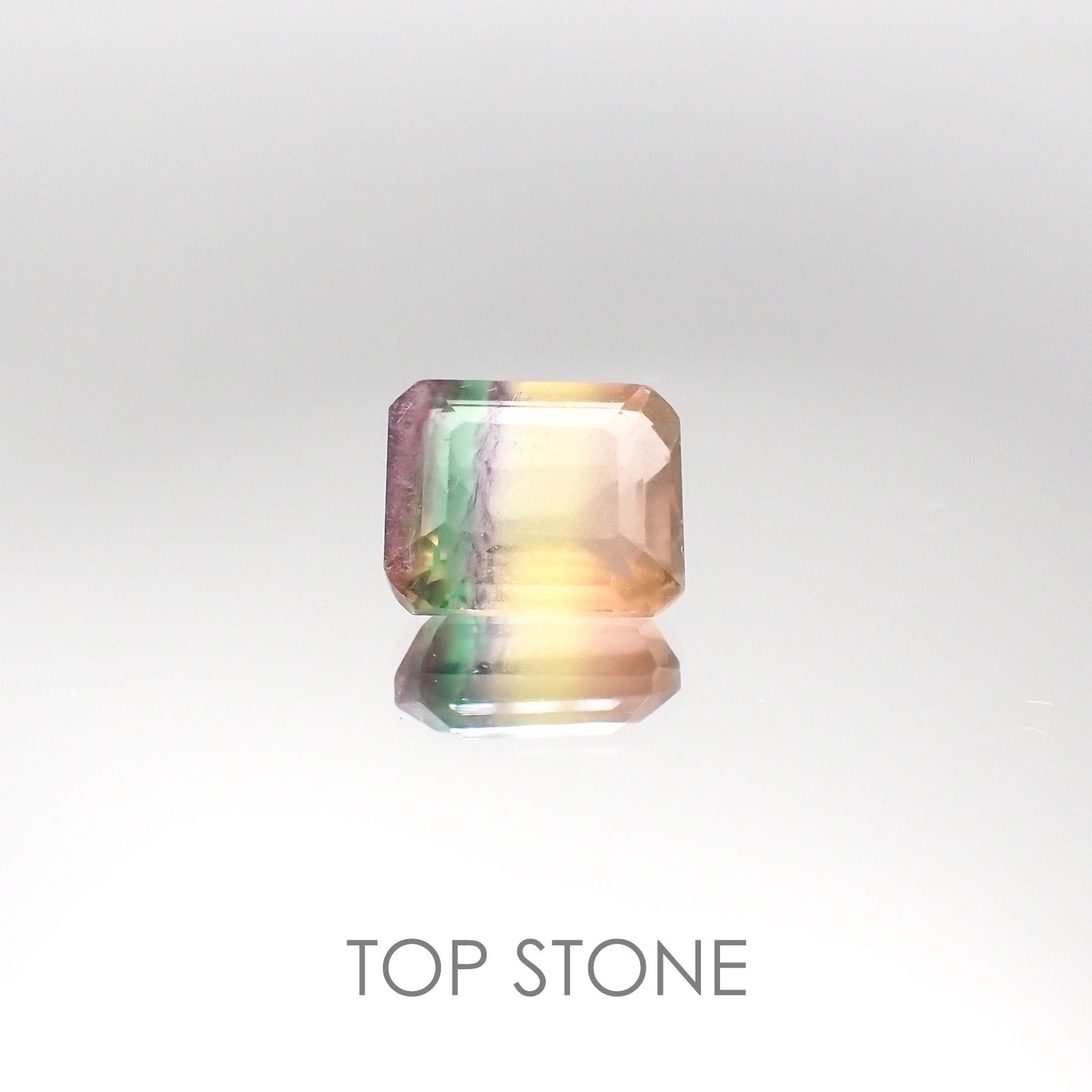 バイカラーフローライト ブラジル産 ルース 4.35ct[20095598]10.1×8.1mm前後