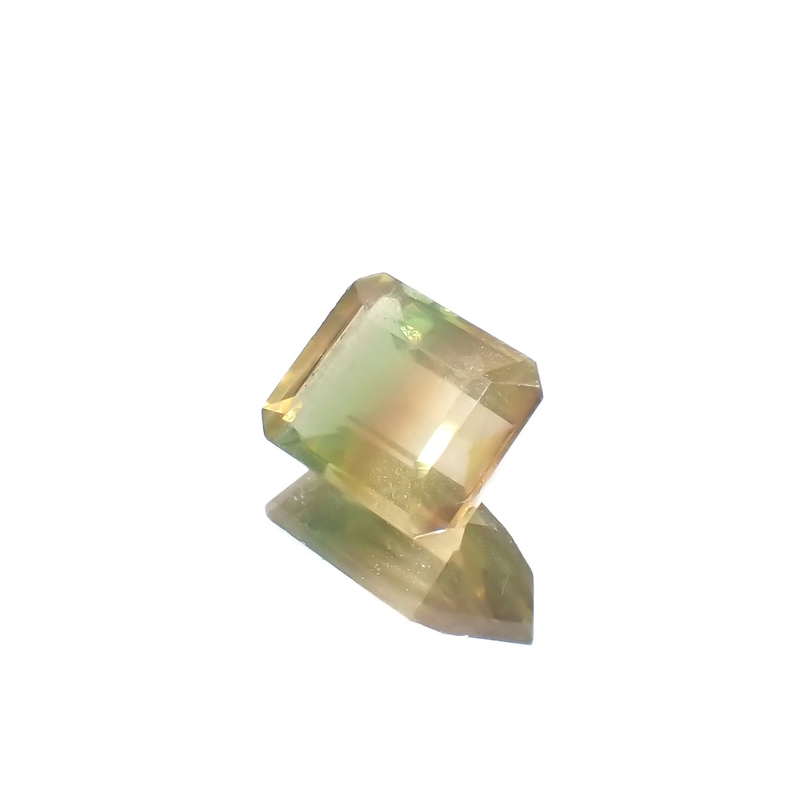 バイカラーフローライト フルオレッセンス ブラジル産 3.97ct[230722976]10x7.9mm前後