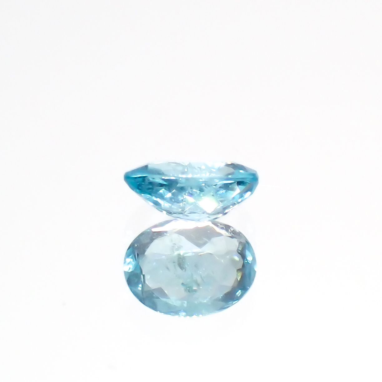 パライバトルマリン(宝石名トルマリン/別名パライバ・トルマリン)ブラジル・パライバ州バターリャ鉱山産 0.13ct 識別済[230622333]3.8x3mm前後