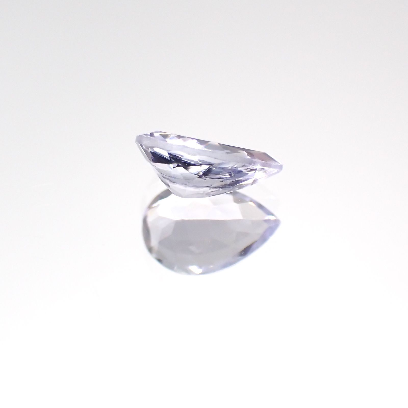 ラベンダーゾイサイト(宝石名ゾイサイト)タンザニア産 0.34ct 識別済[230622416]5.9x3.8mm前後