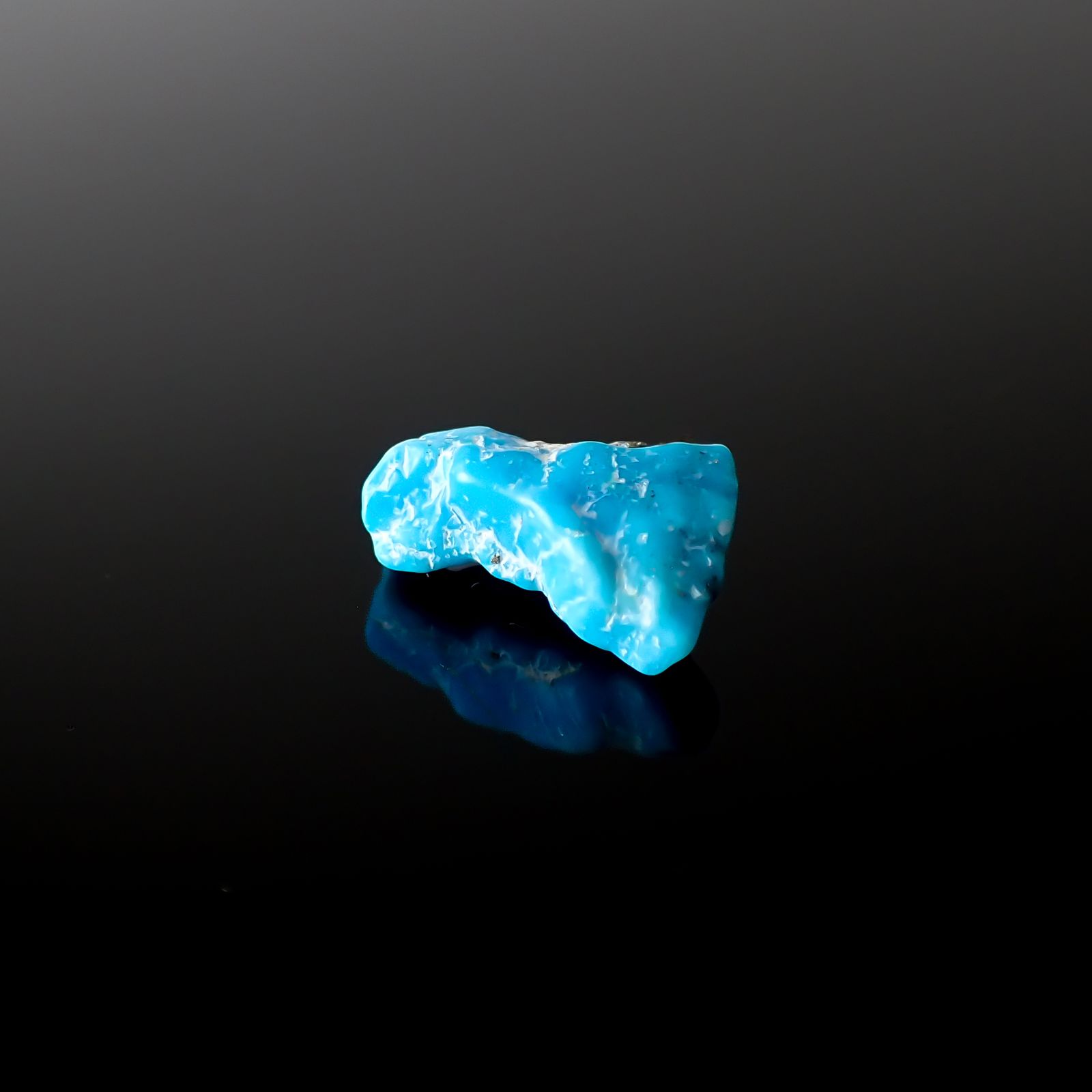 ターコイズ 原石 アメリカ・アリゾナ州キングマン産 6.73ct[240226372]16.8x12.6mm前後