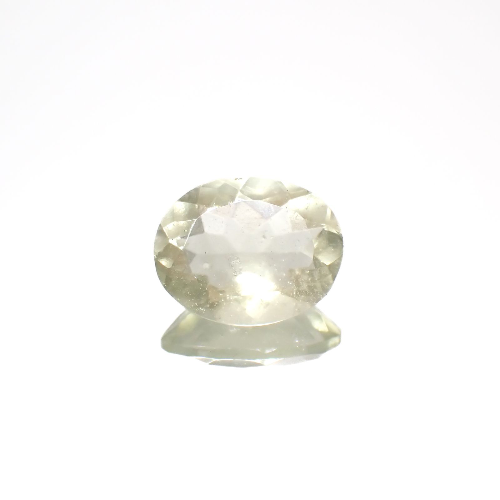 リビアングラス 発見地：エジプト・リビア砂漠 3.99ct[221018196]13.2x10.5mm前後