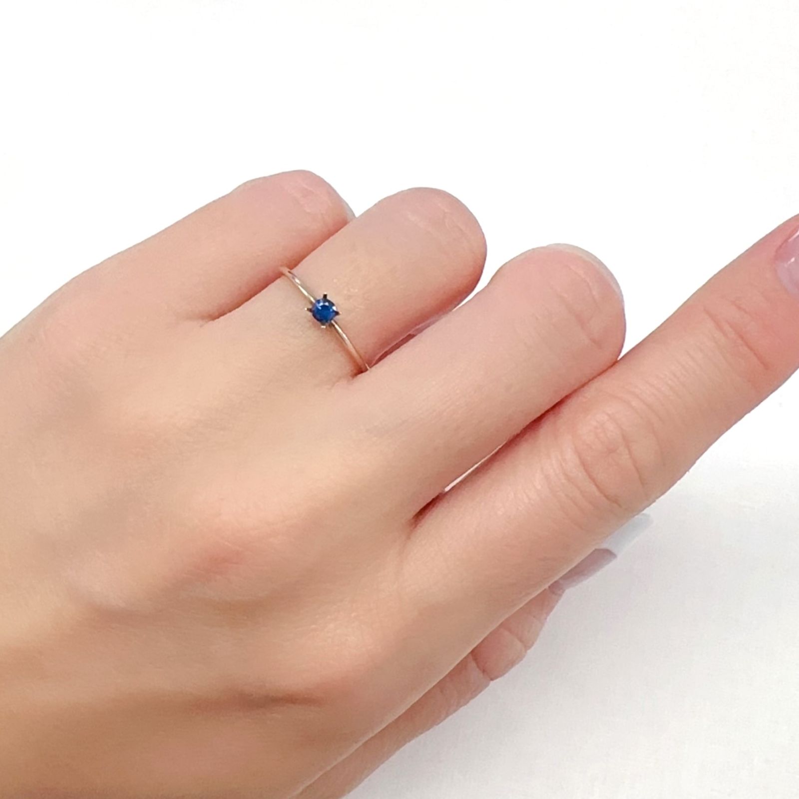 コバルトブルースピネル(宝石名ブルー・スピネル)タンザニア産 0.115ct ソ付(日独)[231225076]2.95x3.01mm前後