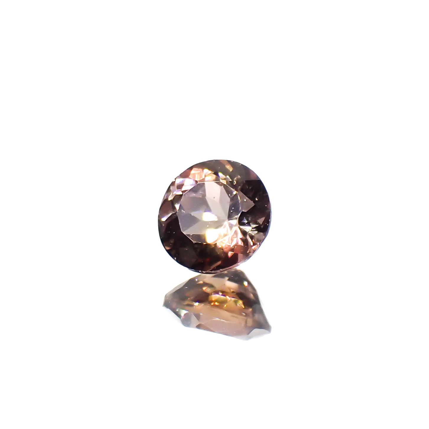 アキシナイト パキスタン産 0.25ct[240628140]3.8x3.8mm前後