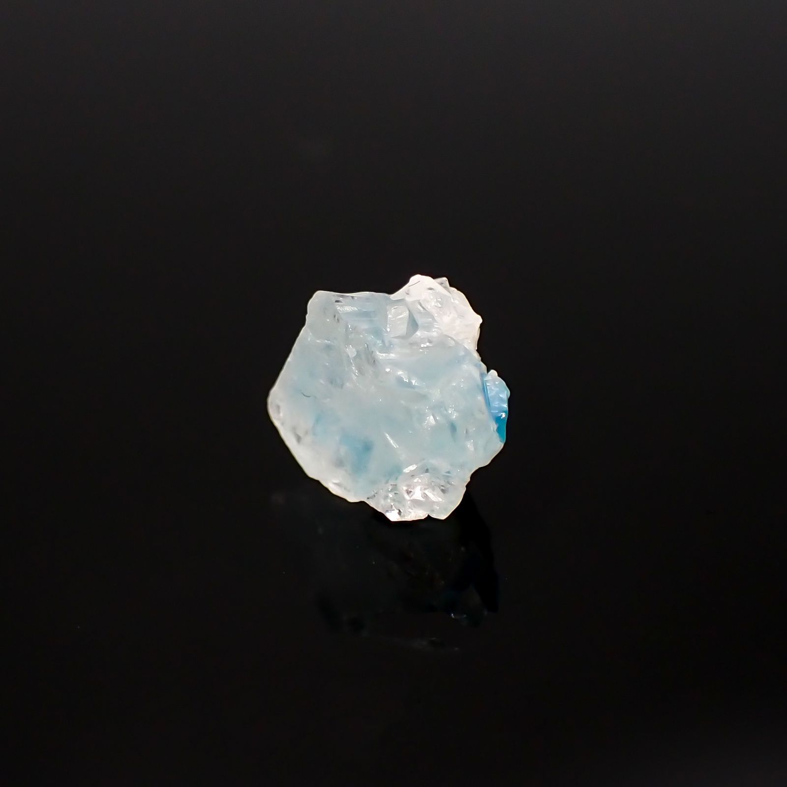 ユークレース 原石 ブラジル産 2.69ct[220515764]9.2x7.3mm前後