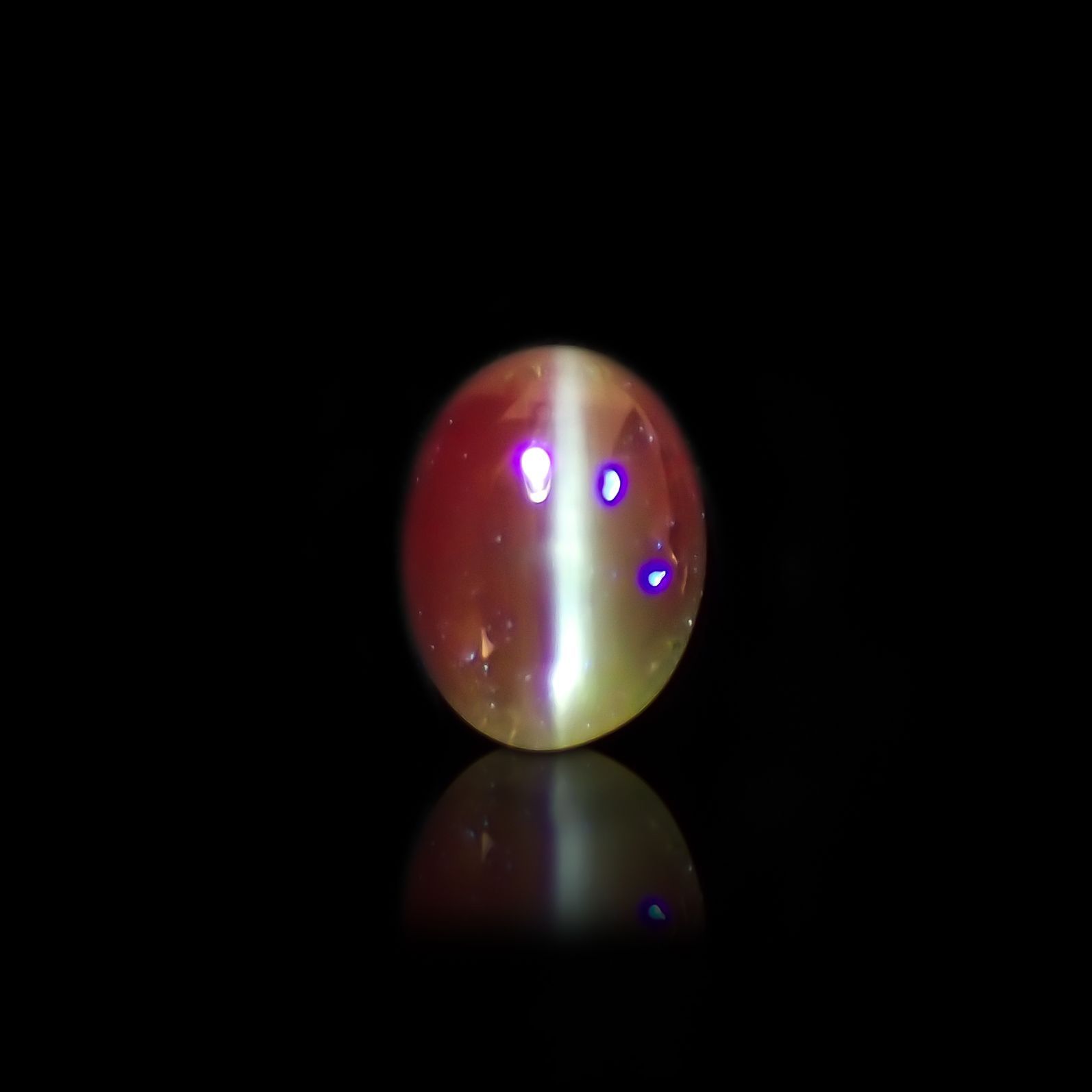 アレキサンドライトキャッツアイ インド産 0.41ct[220114066]4.8x3.6mm前後