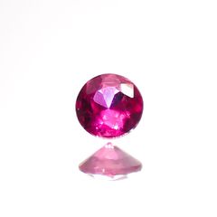 ルビー(宝石名ルビー)ベトナム/ビルマ産 0.12ct 識別済[220114778]2.9x2.9mm前後