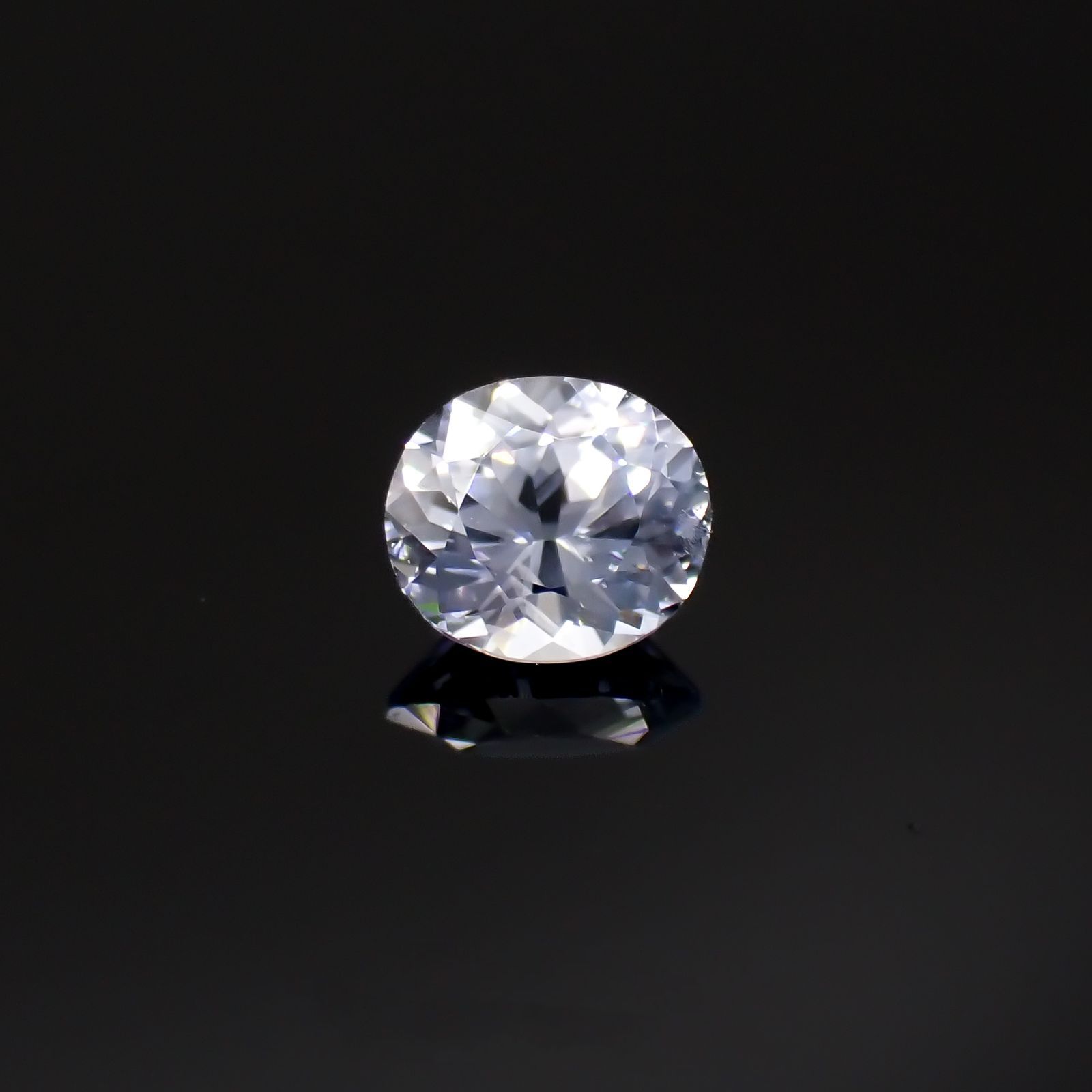 アイスブルーサファイア(宝石名サファイア)スリランカ/マダガスカル産 0.27ct 識別済[220918072]4x3.6mm前後