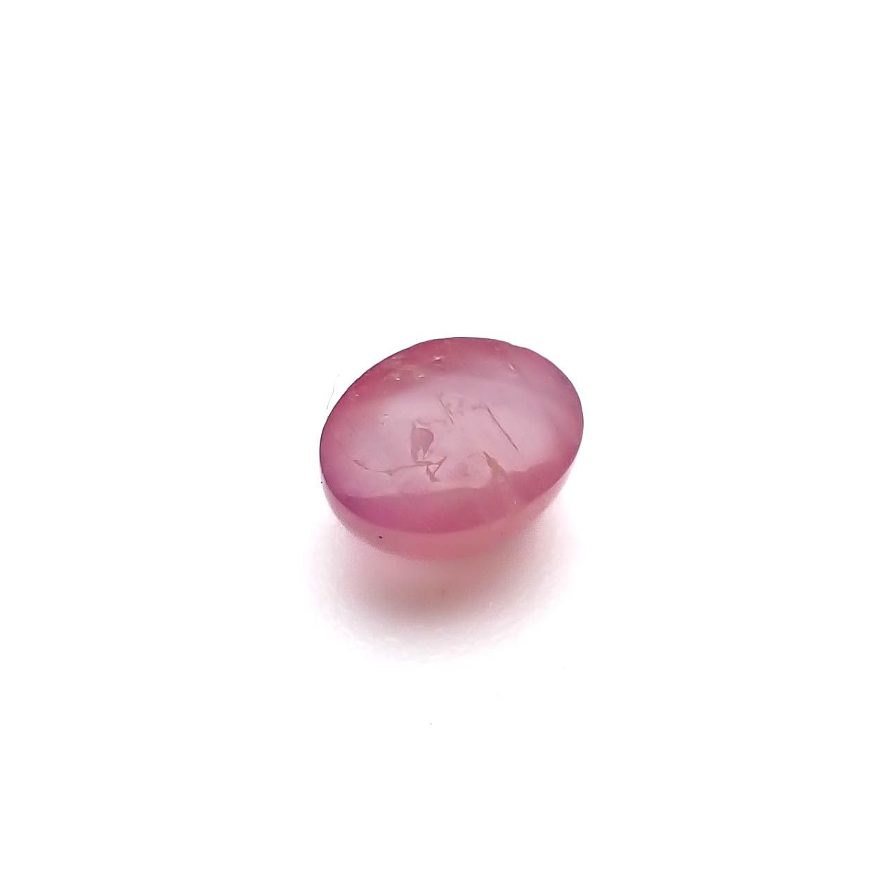 ペツォッタイトキャッツアイ（ラズベリル）(宝石名ペツォッタイト・キャッツアイ)マダガスカル産 0.566ct ソ付(彩珠)[240125875]5.3x4.1mm前後