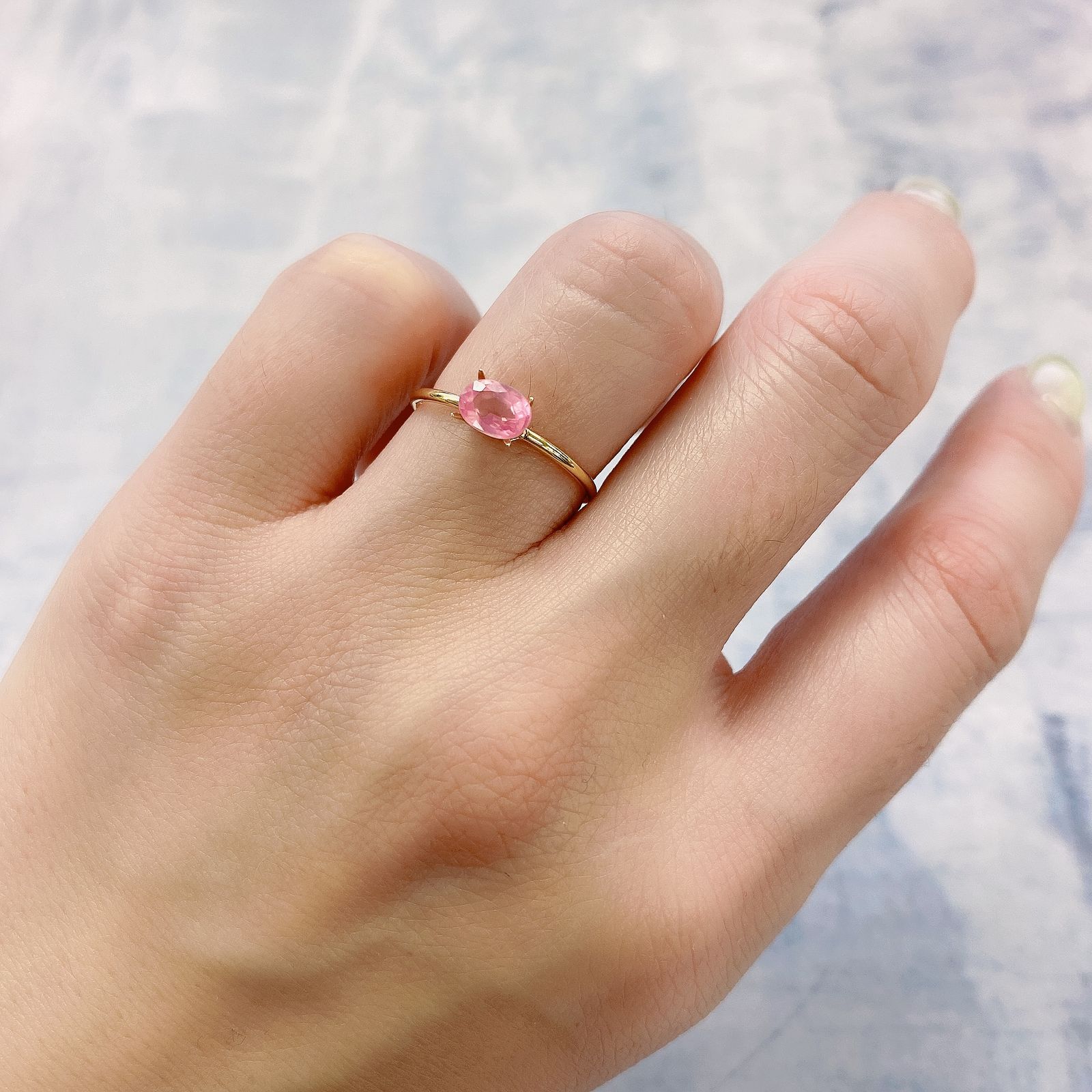 シルキーピンクスピネル(宝石名ピンク・スピネル)タンザニア産 0.68ct 識別済[220114140]5.9x4.3mm前後