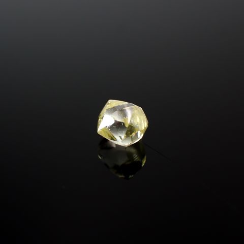 ソーヤブルダイヤモンド 原石 0.22ct[240326746]3.2x3.1mm前後