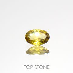 クリノゾイサイト(宝石名クリノゾイサイト)パキスタン産 0.37ct 識別済[220115591]5.5x3.8mm前後