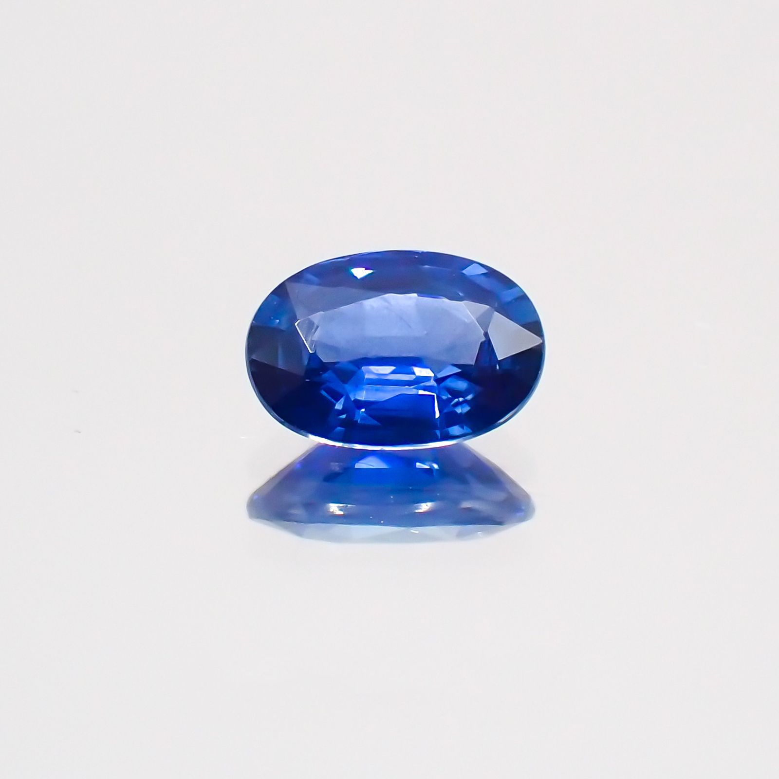 サファイア(宝石名サファイア) マダガスカル/スリランカ産 0.54ct 識別済[20128719]6×4.2mm前後