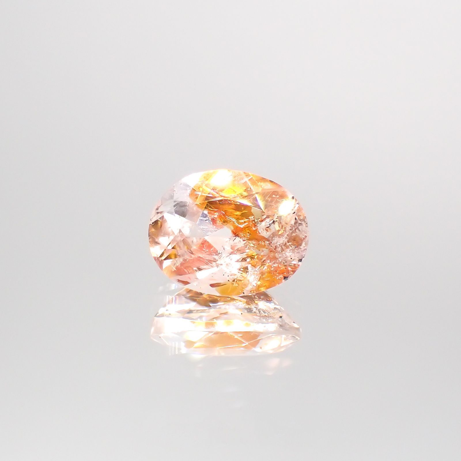 オーロラクォーツ ブラジル・ミナスジェライス産 1.73ct[220114362]8.8x7mm前後
