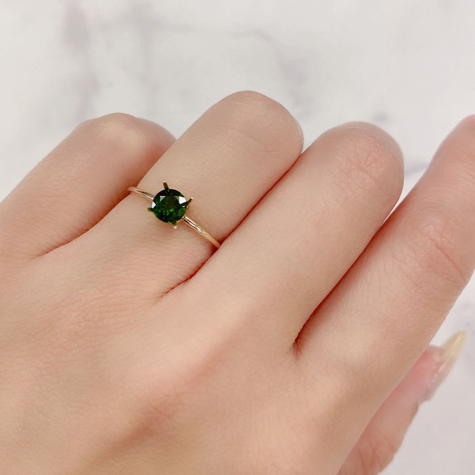 クロムダイオプサイド(宝石名クロム・ダイオプサイド) ロシア産 0.48ct 識別済[21079934]5.1×5.1mm前後