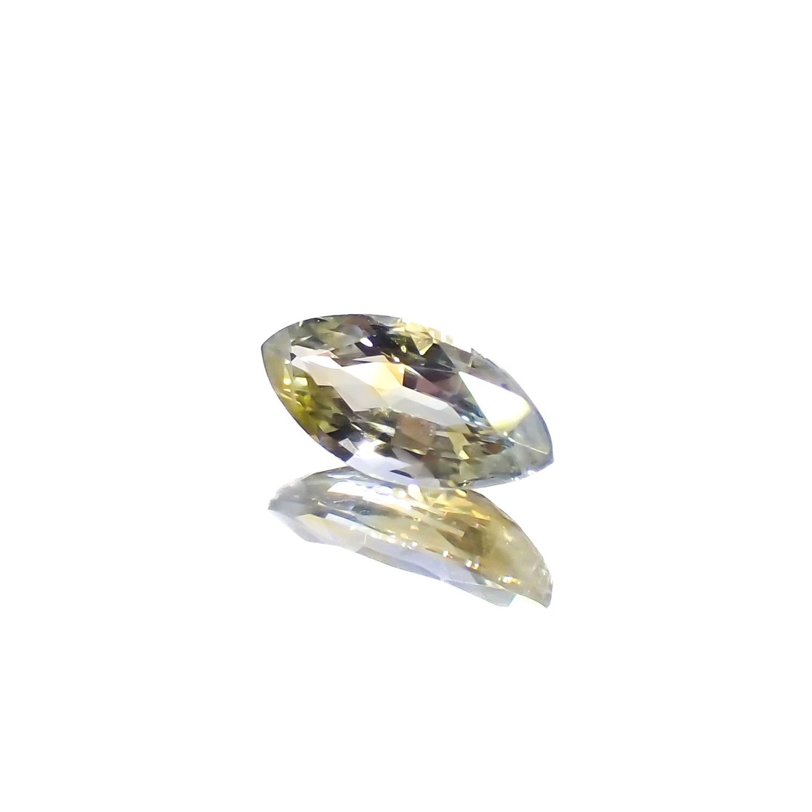 バイカラーサファイア(宝石名サファイア)スリランカ産 識別済 0.38ct / 6.8x3.1mm前後 [230823024]