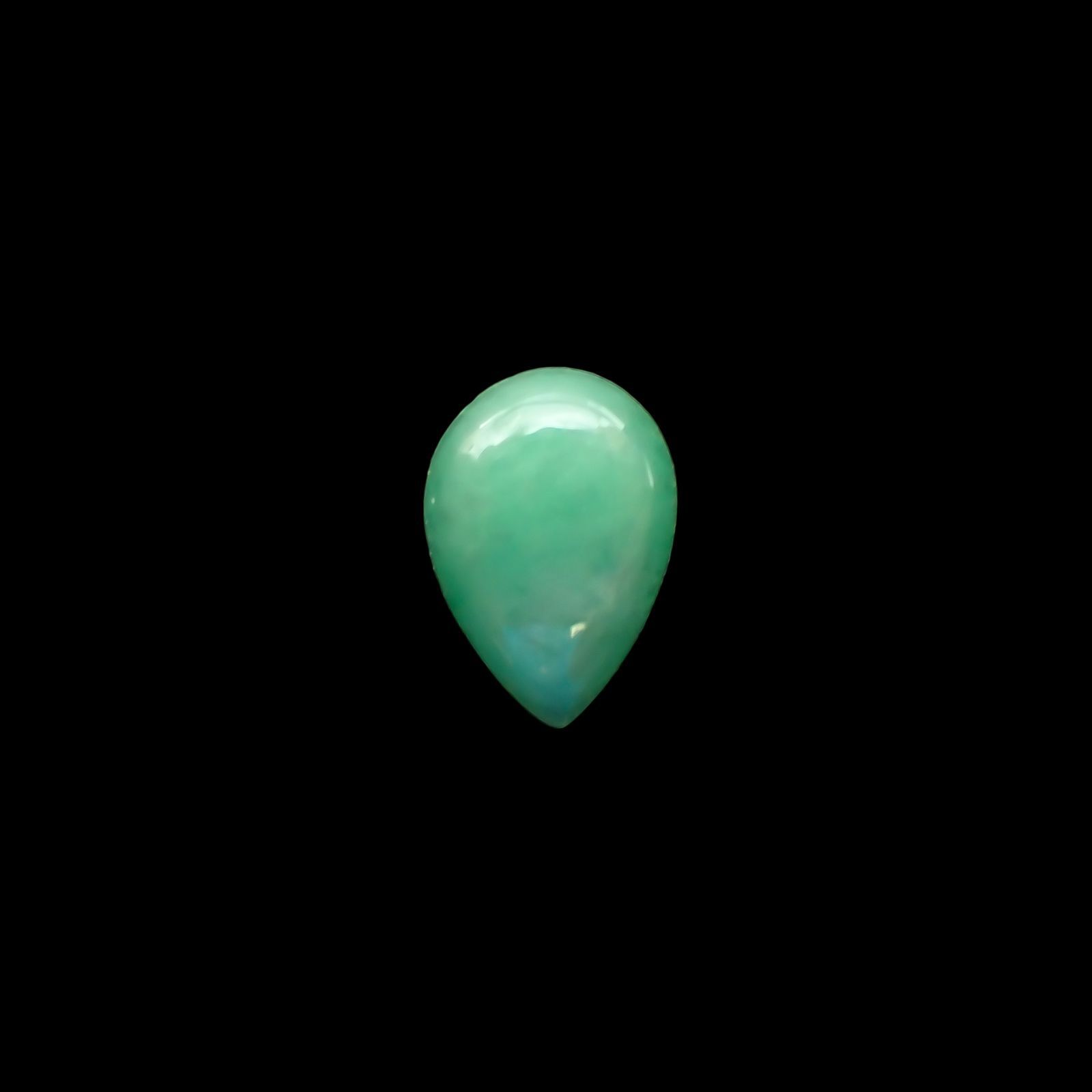 翡翠(宝石名ジェダイト)ビルマ産 0.72ct 識別済[220515811]7.1x5mm前後