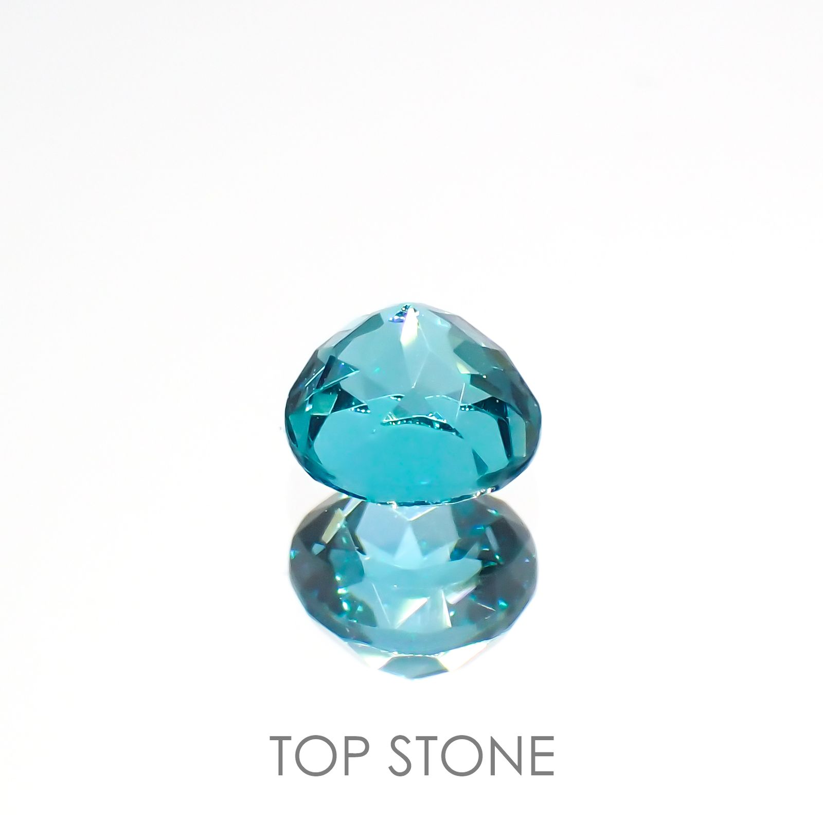 ブルーグリーンアパタイト(宝石名アパタイト)マダガスカル産 0.66ct 識別済[220515937]5.1x5.1mm前後