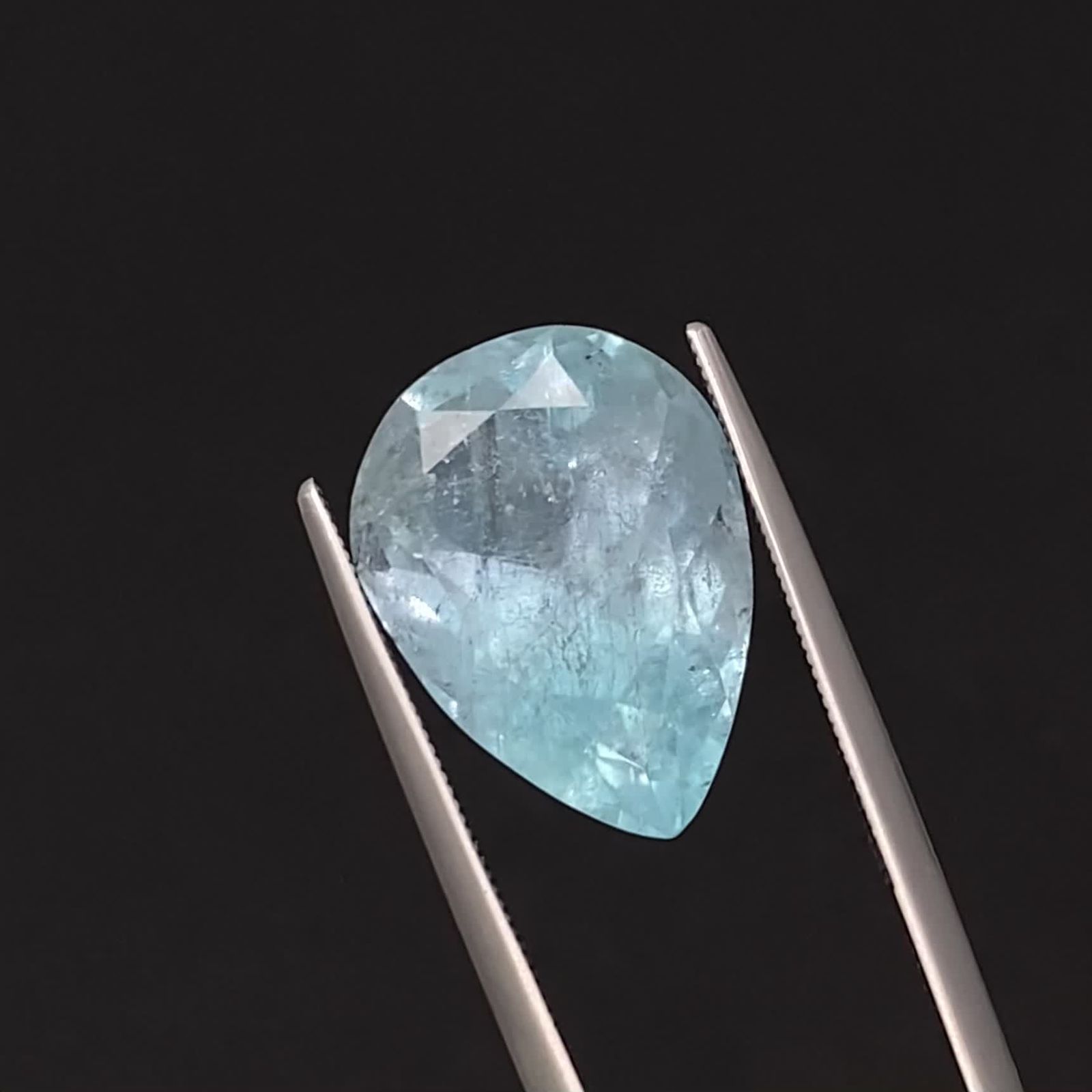 ユークレース(宝石名ブルー・ユークレース)コロンビア産 13.529ct ソ付(彩珠)[240628193]17.5x12.9mm前後 | TOP  STONE(トップストーン)