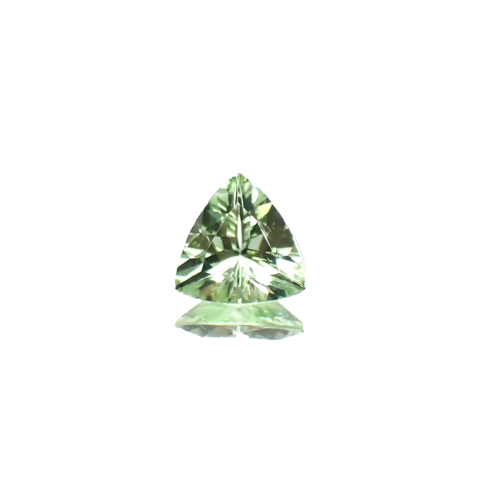 ミントペリドット パキスタン/ノルウェー産 0.86ct[240728558]6.8x7.1mm前後