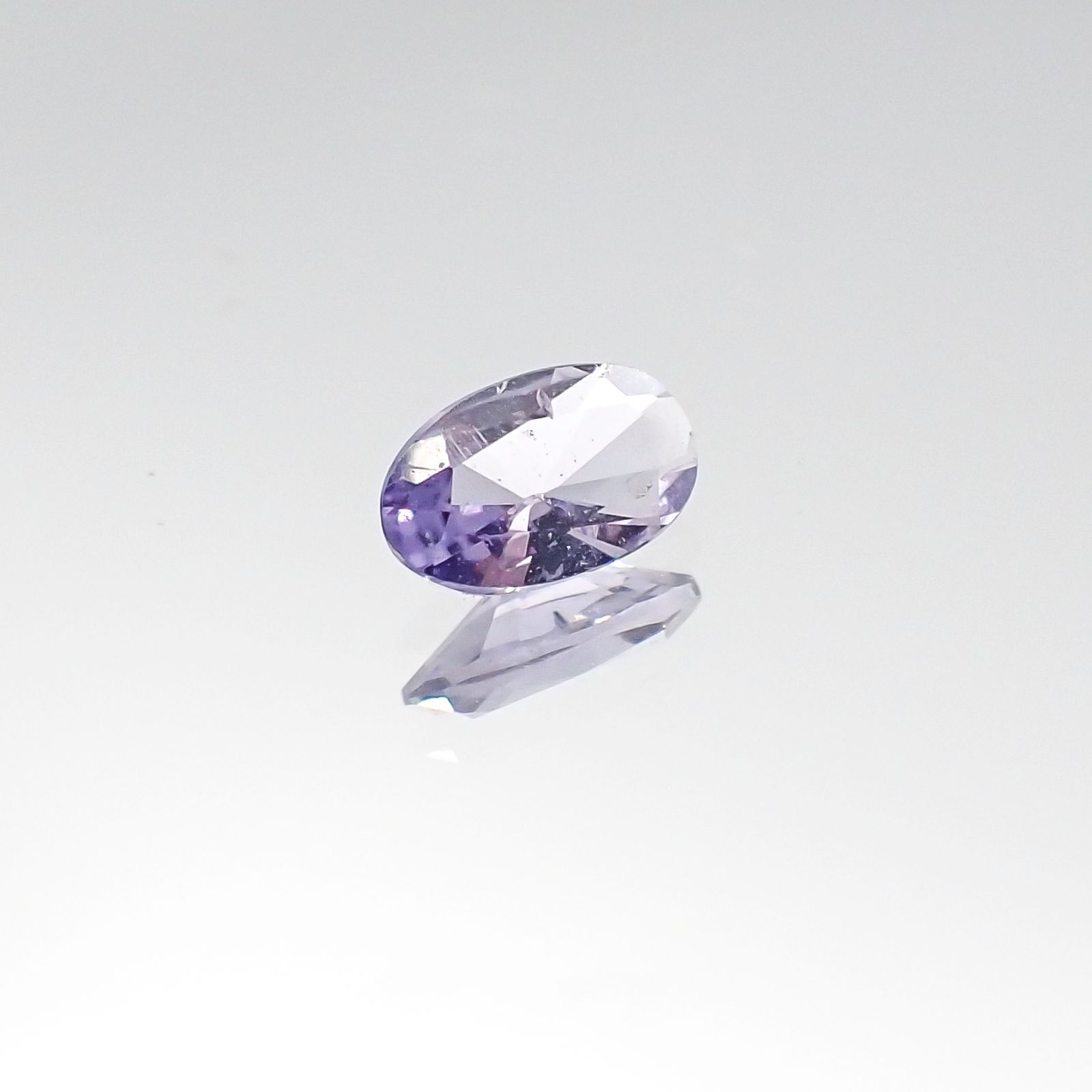 マリアライト(宝石名パープル・スキャポライト)タンザニア産 0.21ct 識別済[231023977]5.5x3.3mm前後