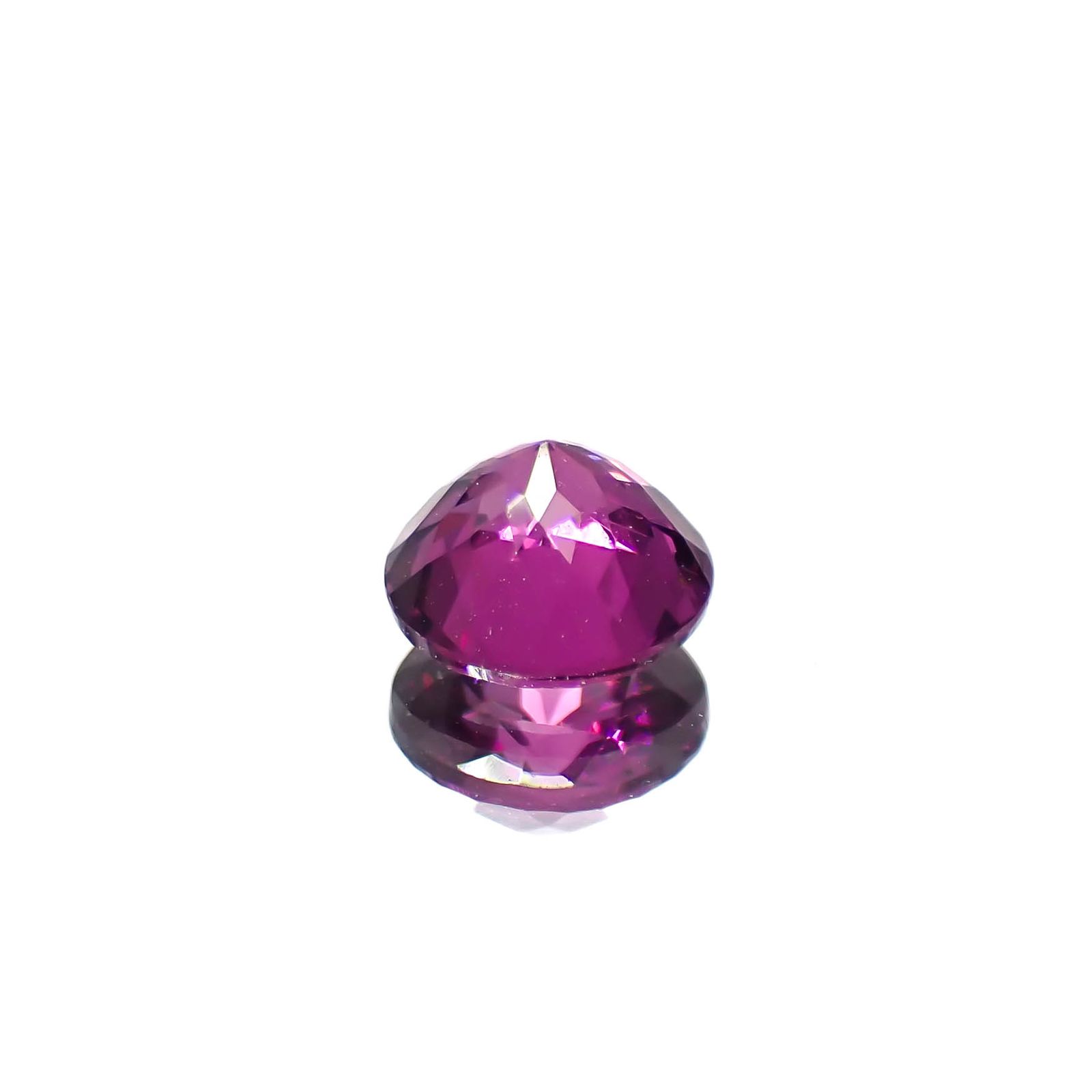 グレープガーネット(宝石名ガーネット)ブラジル産 0.67ct 識別済[250928712]5.1x5.1mm前後