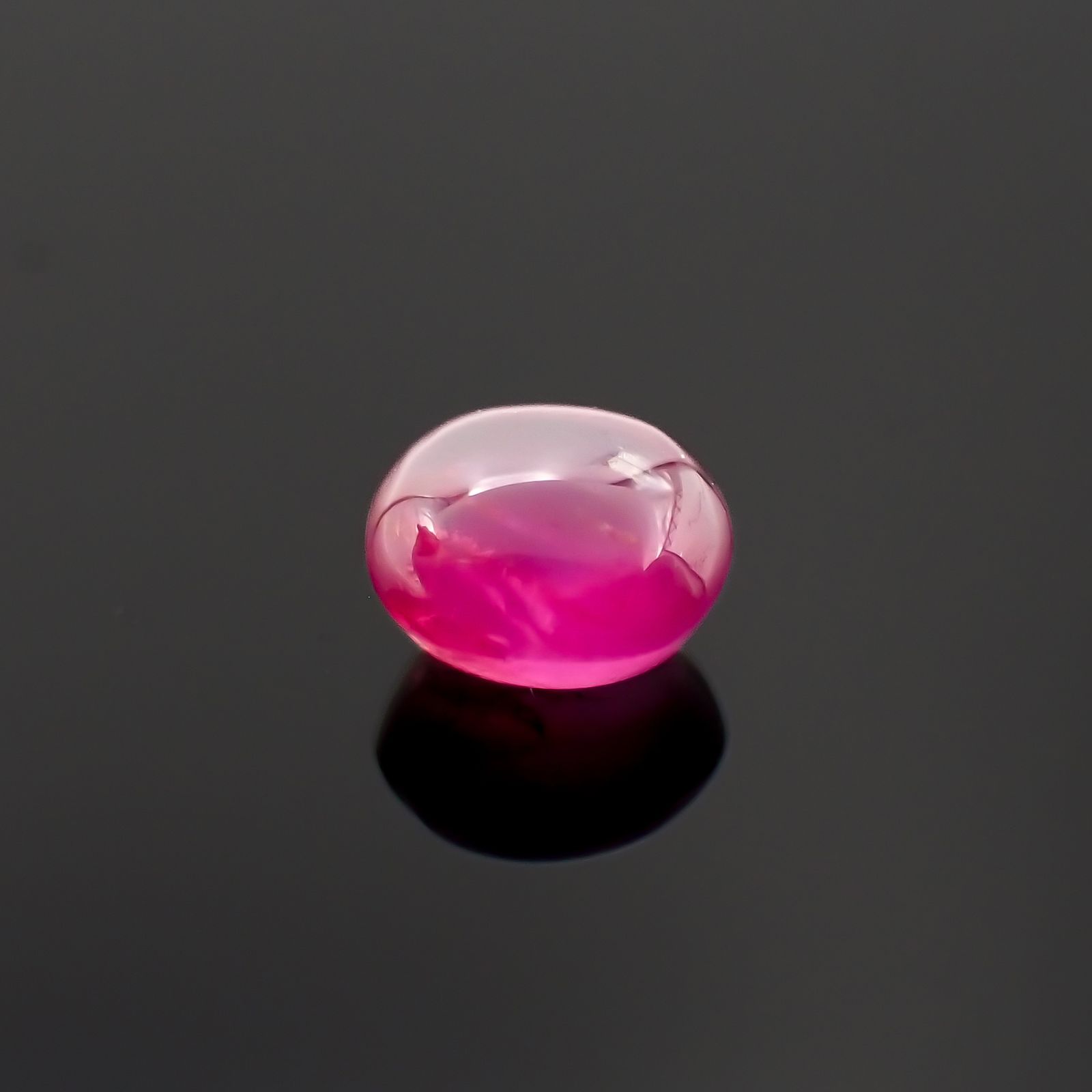 ルビー 非加熱(宝石名ルビー)ビルマ産 0.50ct 識別済[230622356]4.3x3.9mm前後