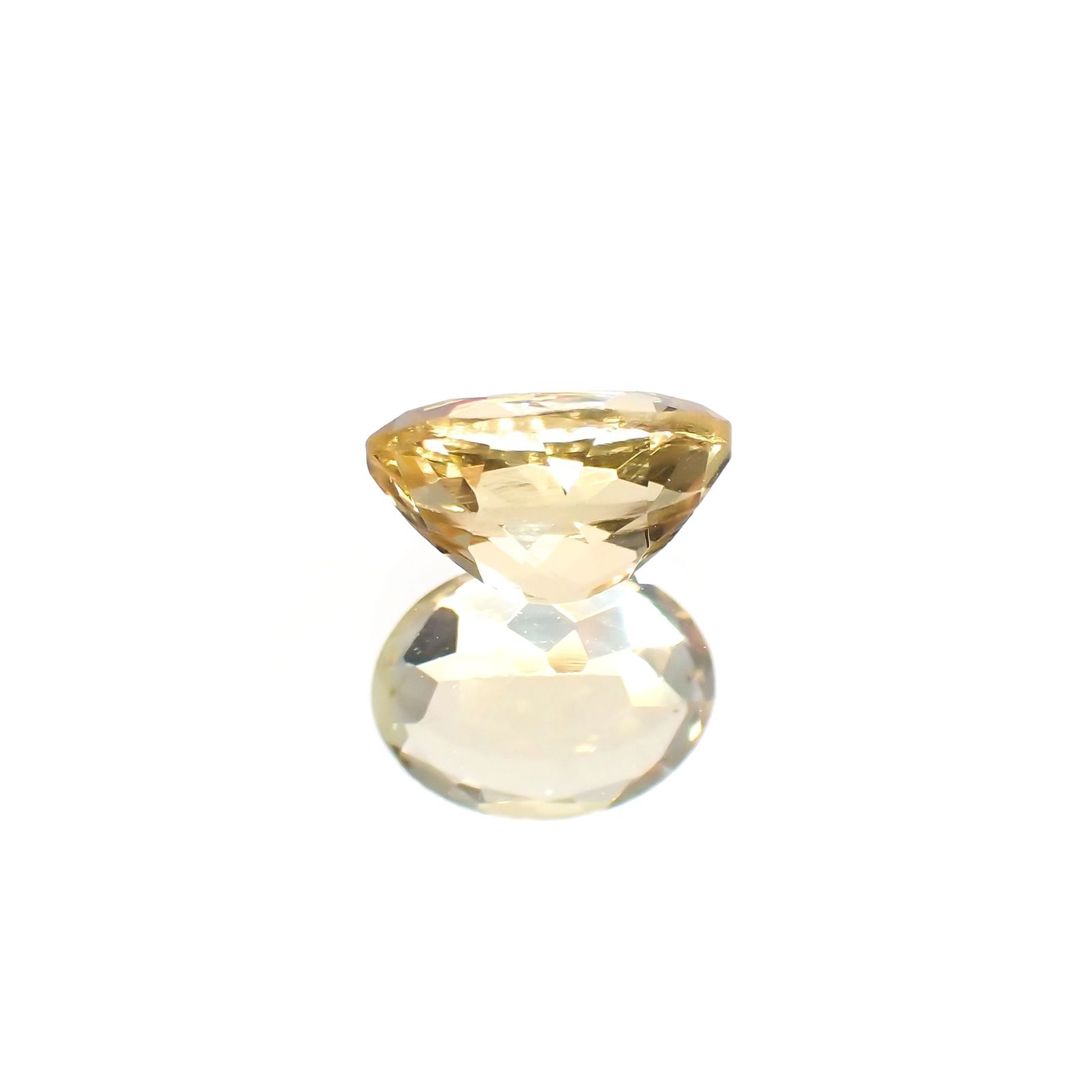 イエローベリル(宝石名イエロー・ベリル)ブラジル産 識別済 1.11ct / 7.8x6mm前後 [220114236]