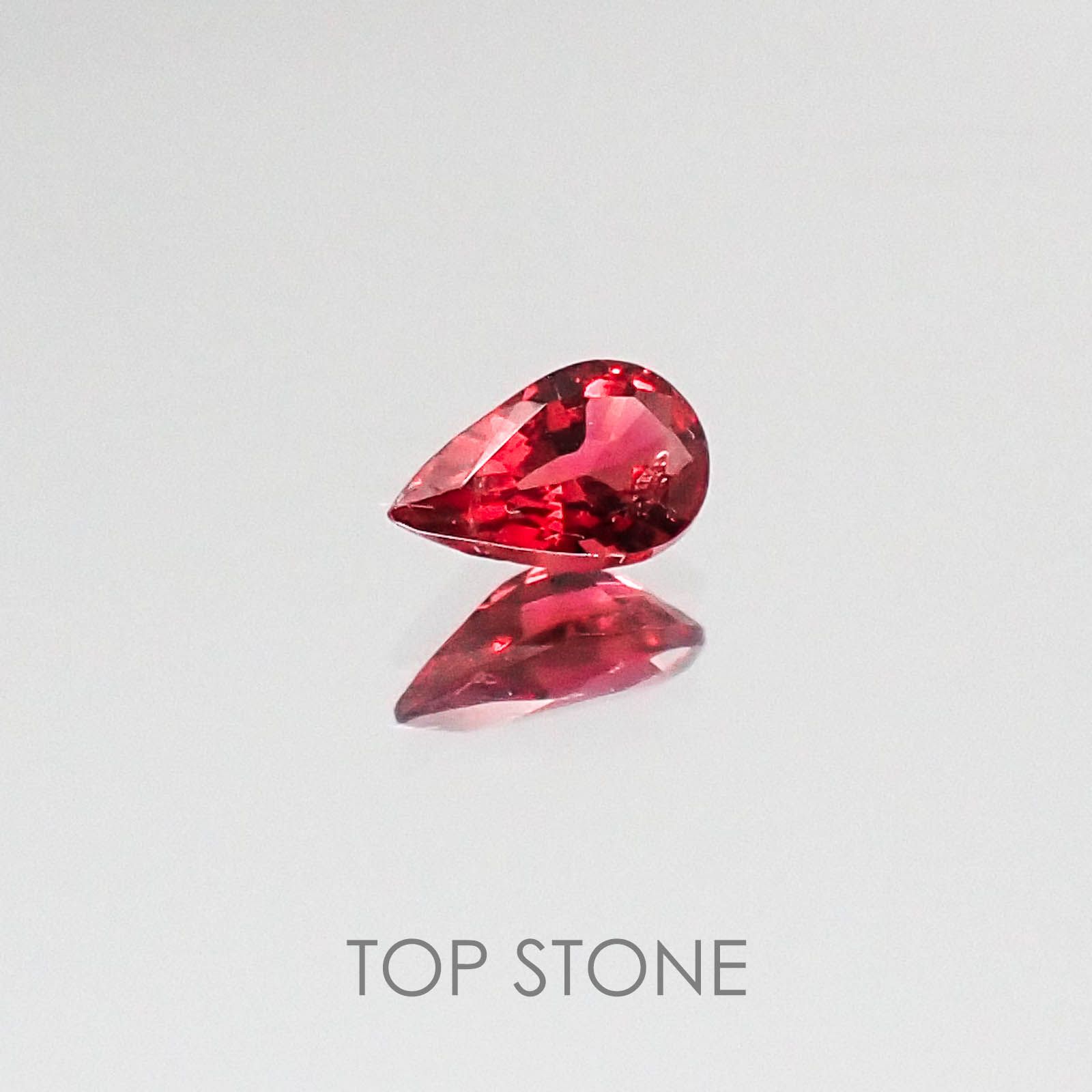 レッドスピネル タンザニア産 ルース 0.24ct[20073928]5.1×3.1mm前後