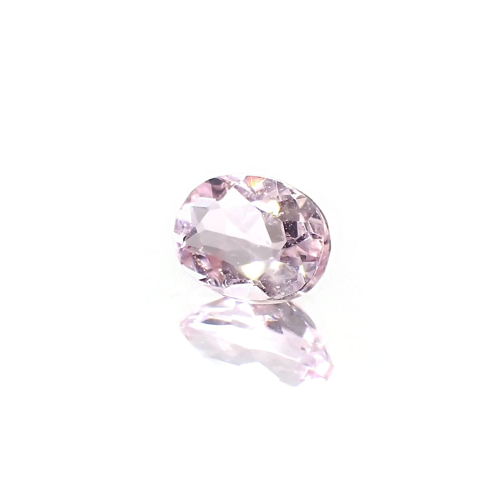 ピンクフローライト(宝石名フルオライト)ブラジル産 識別済 1.44ct / 8x6.1mm前後 [220115133]