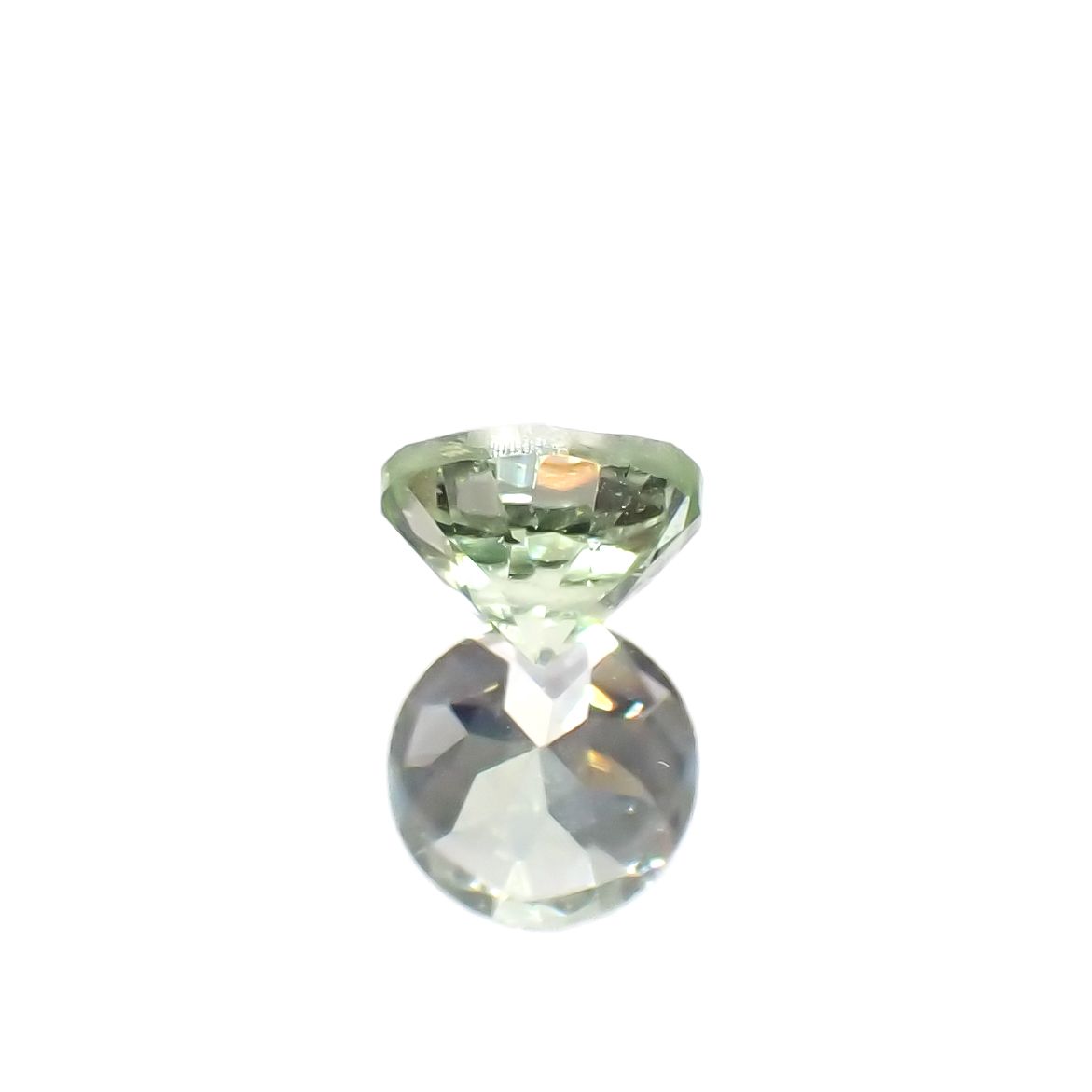ミントガーネット タンザニア産 0.32ct[231023717]4x4mm前後