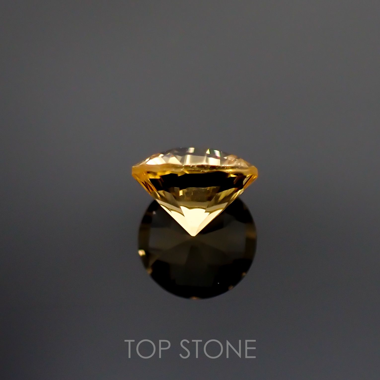 ◇チェッカーコンケーブカット◇シトリン(宝石名シトリン) ブラジル産 1.13ct 識別済[210913025]7×7mm前後