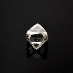 ソーヤブルダイヤモンド 原石 ロシア産 0.18ct[221219192]3.5x3.5mm前後