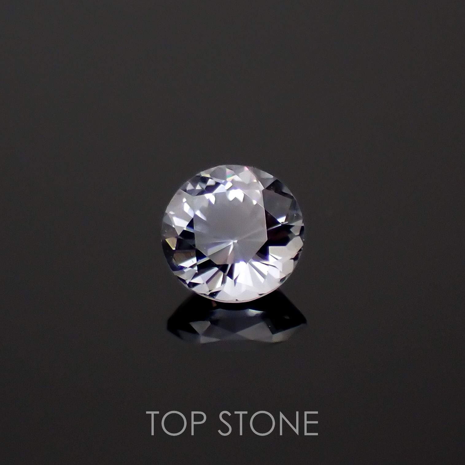 グレイッシュブルースピネル(宝石名スピネル)ビルマ/マダガスカル産 0.27ct 識別済[230220519]3.9x3.8mm前後