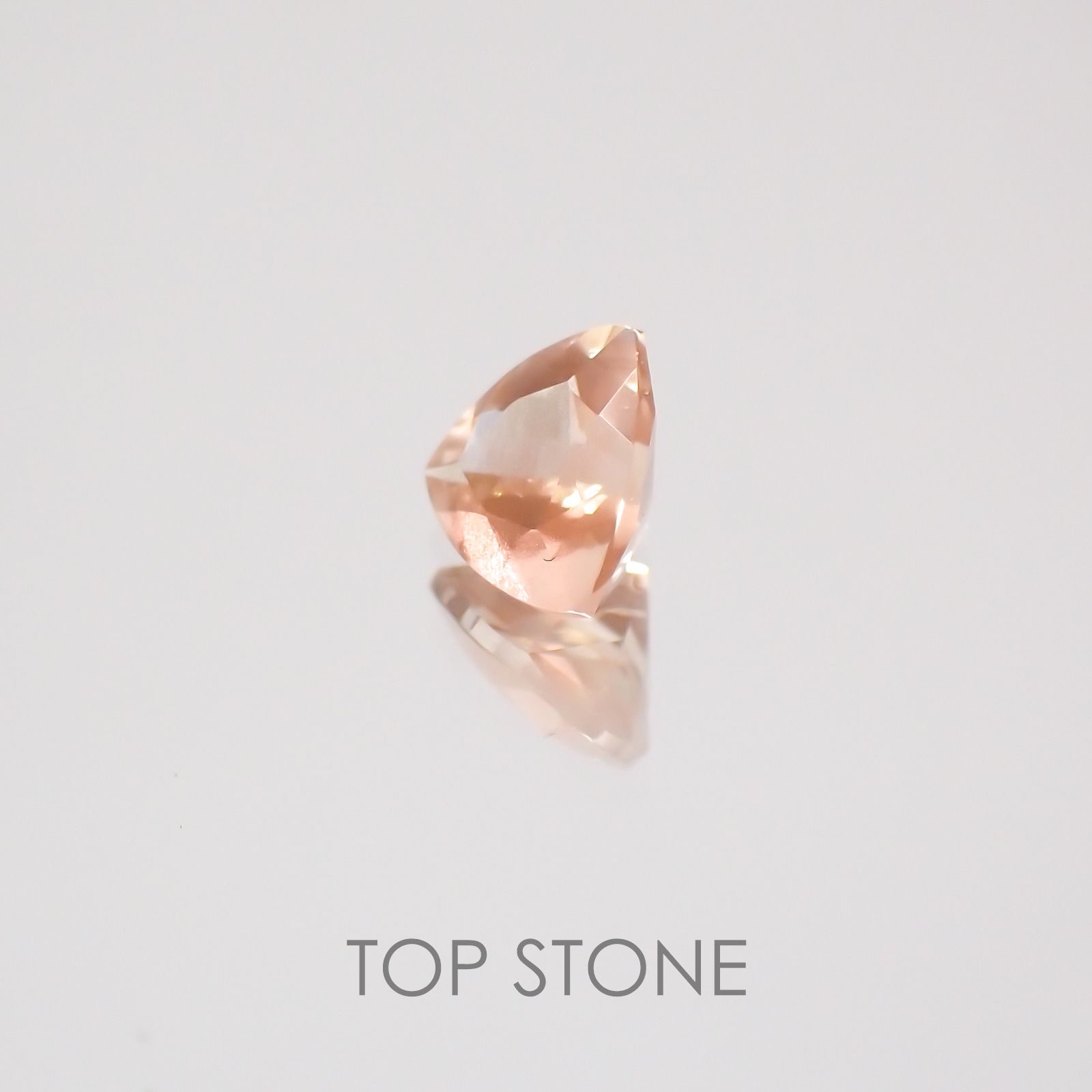 オレゴンサンストーン アメリカ産 ルース 0.41ct[20128876]5×5mm前後